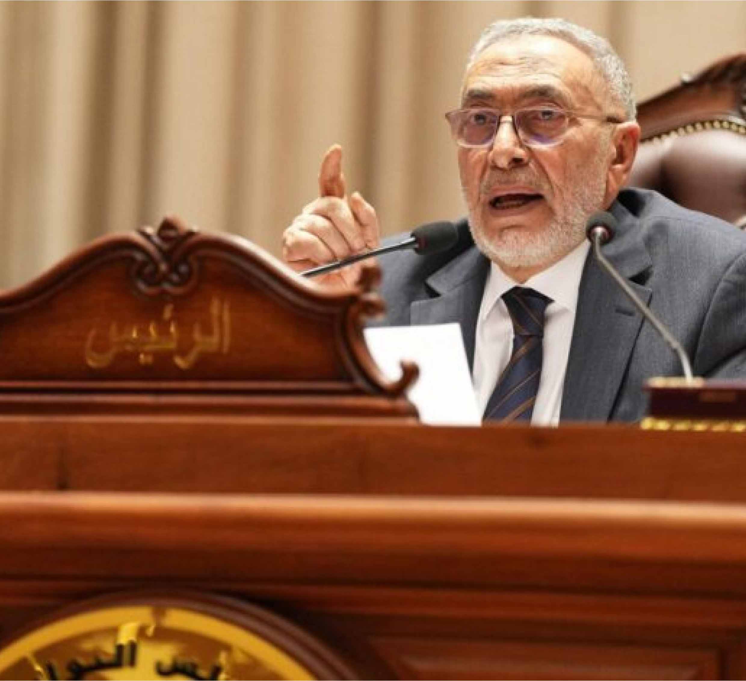 نائب يطالب بإحالة المشهداني إلى لجنة طبية لبيان أهليته العقلية