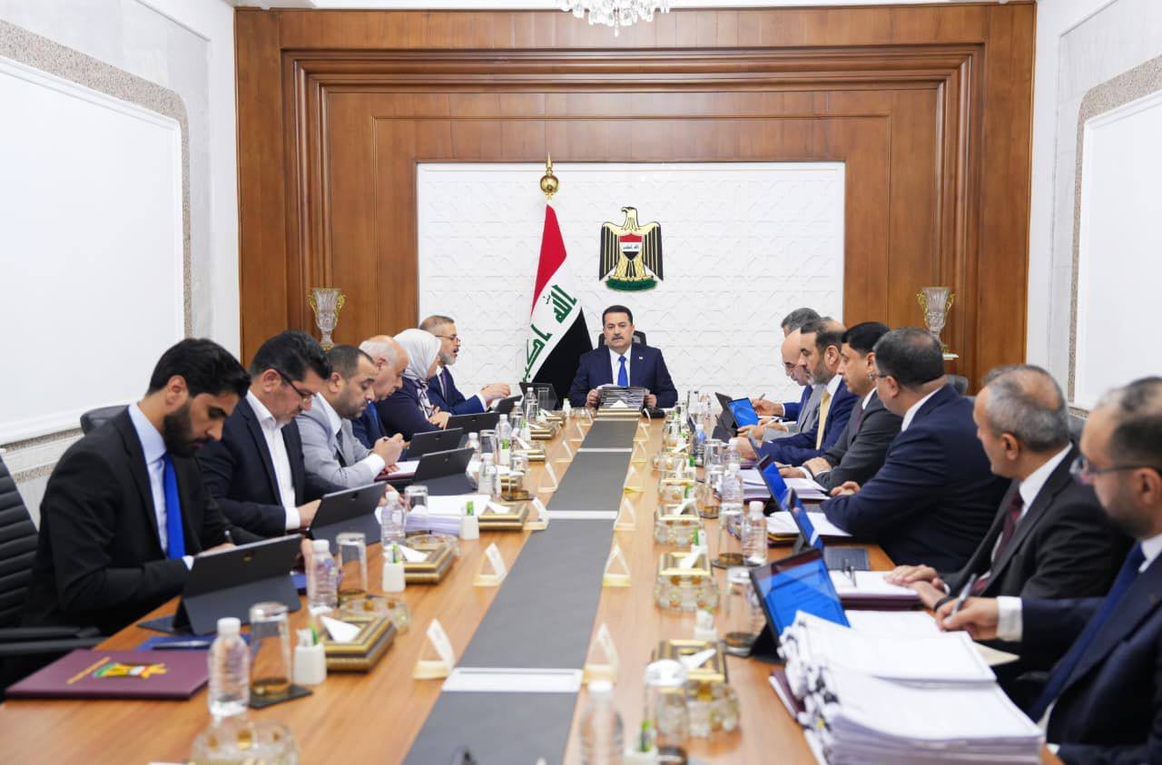 اجتماع دوري للجة الاعمار والاستثمار برئاسة السوداني