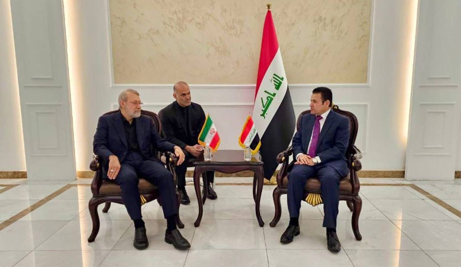 الأعرجي ولاريجاني:العراق وإيران دولة وجبهة واحدة