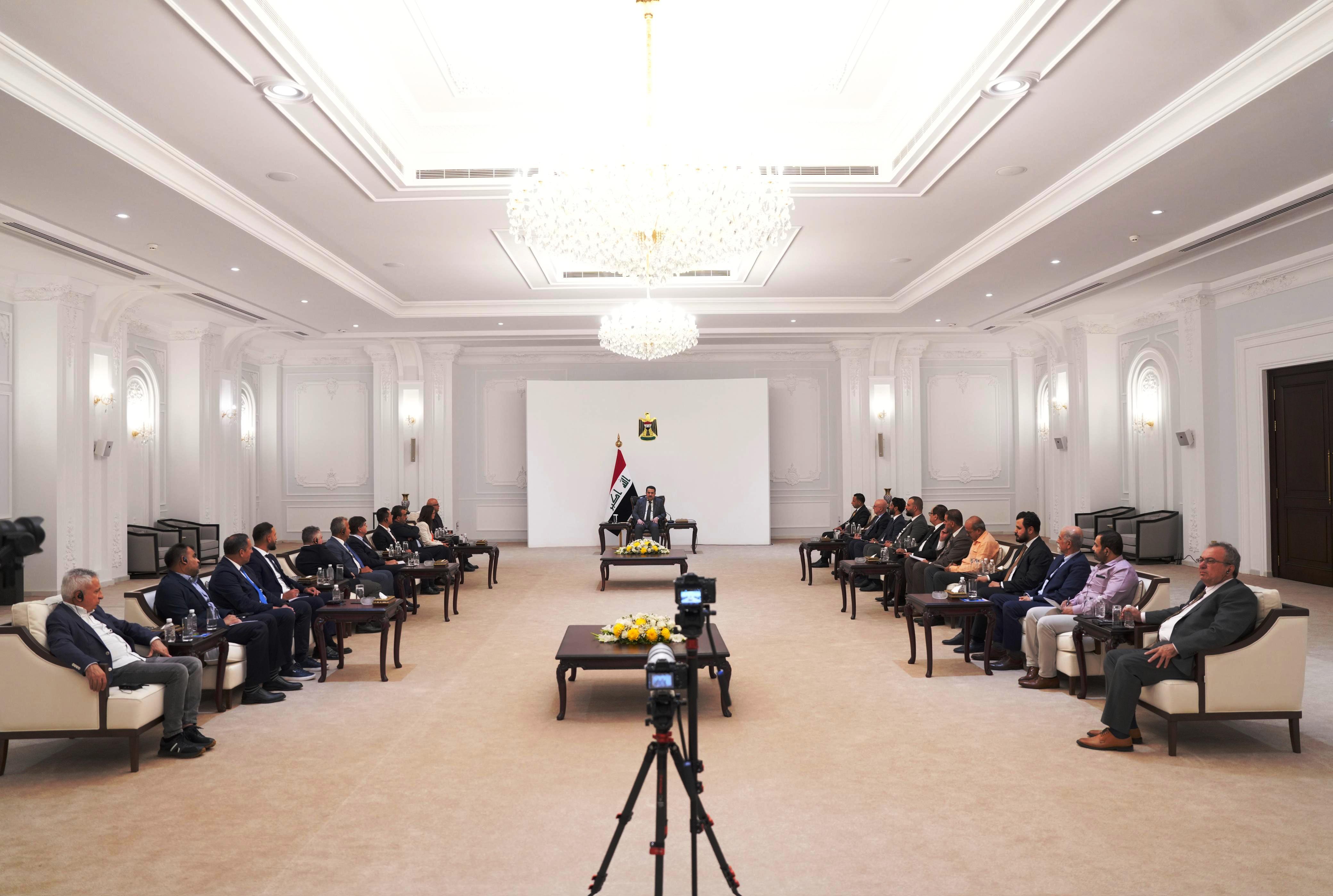 السوداني:العراق بيئة آمنة للاستثمار بوجود الحشد الشعبي!!