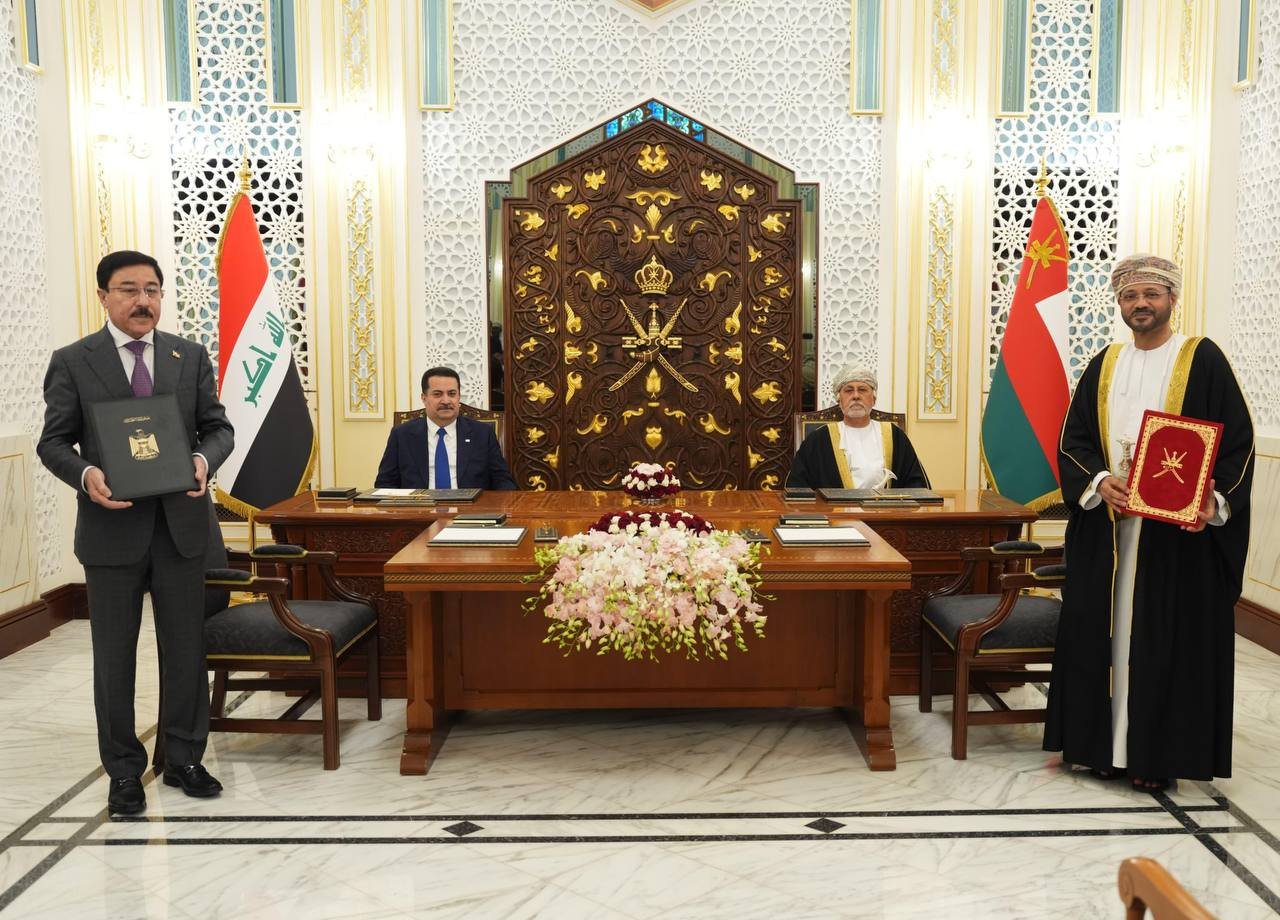 لخدمة إيران..السوداني يوقع عدداً من الاتفاقيات ومذكرات التفاهم مع سلطنة عُمان