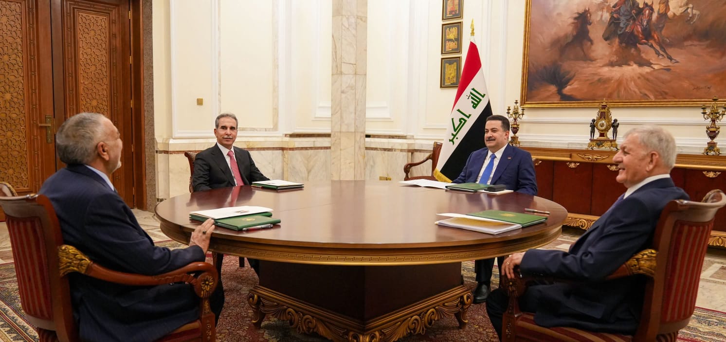 العراق يفرش البساط الأحمر للفاسدين