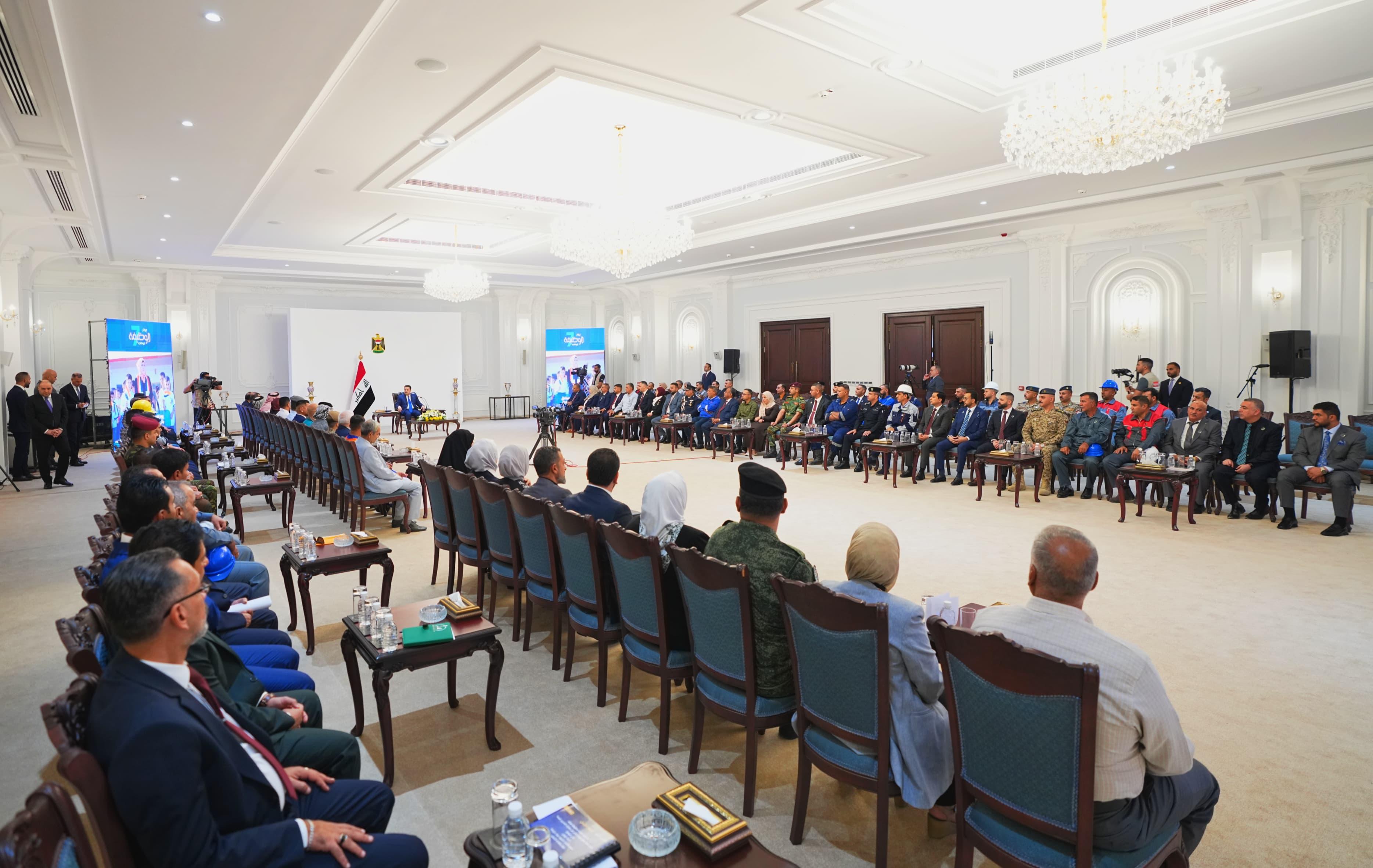 السوداني:من انجازاتي “العظيمة دخول المصارف العالمية القطاع المصرفي العراقي”