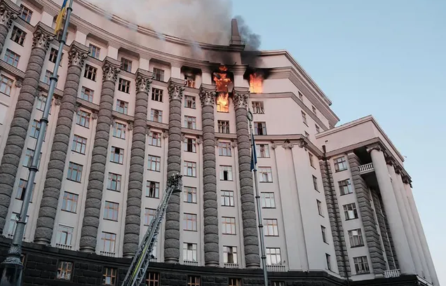 قصف جوي روسي على مقر الحكومة الأوكرانية