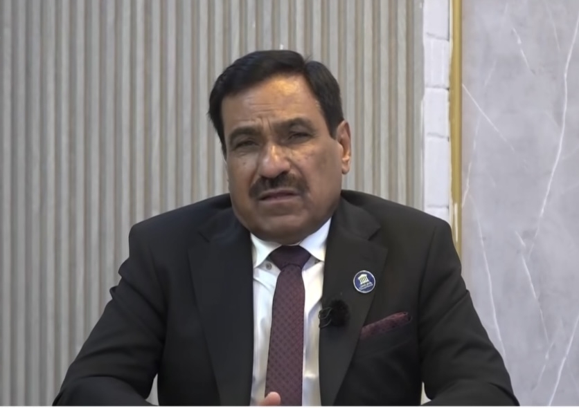 خبير اقتصادي:تمويل العجز المالي عبر الاقتراض جريمة بحق العراق