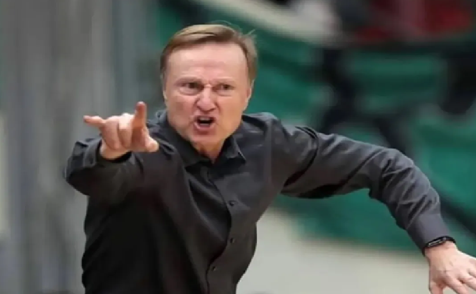 مدرب أمريكي لكرة السلة العراقية