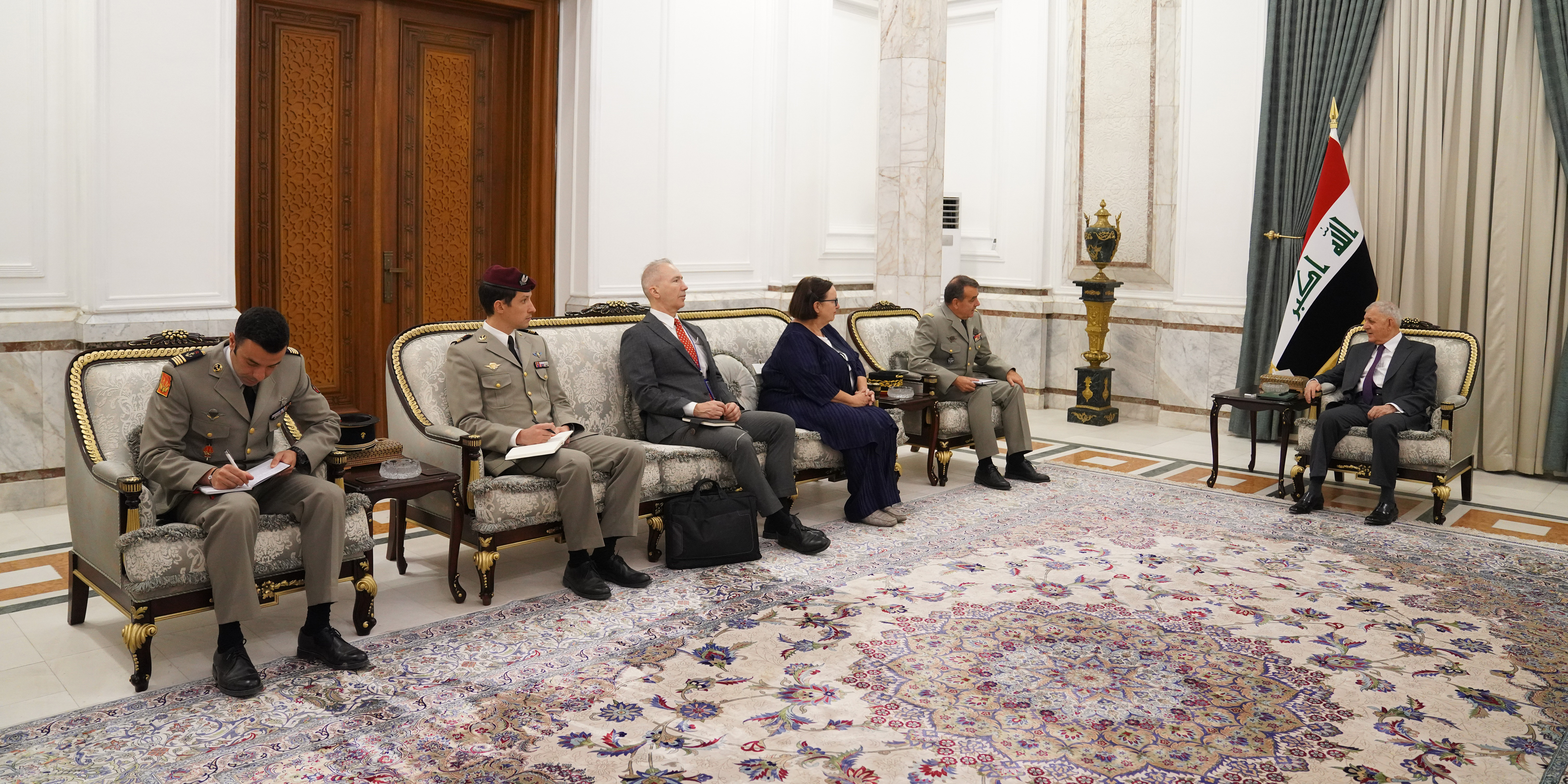 رشيد يدعو إلى تعزيز التعاون مع حلف الناتو