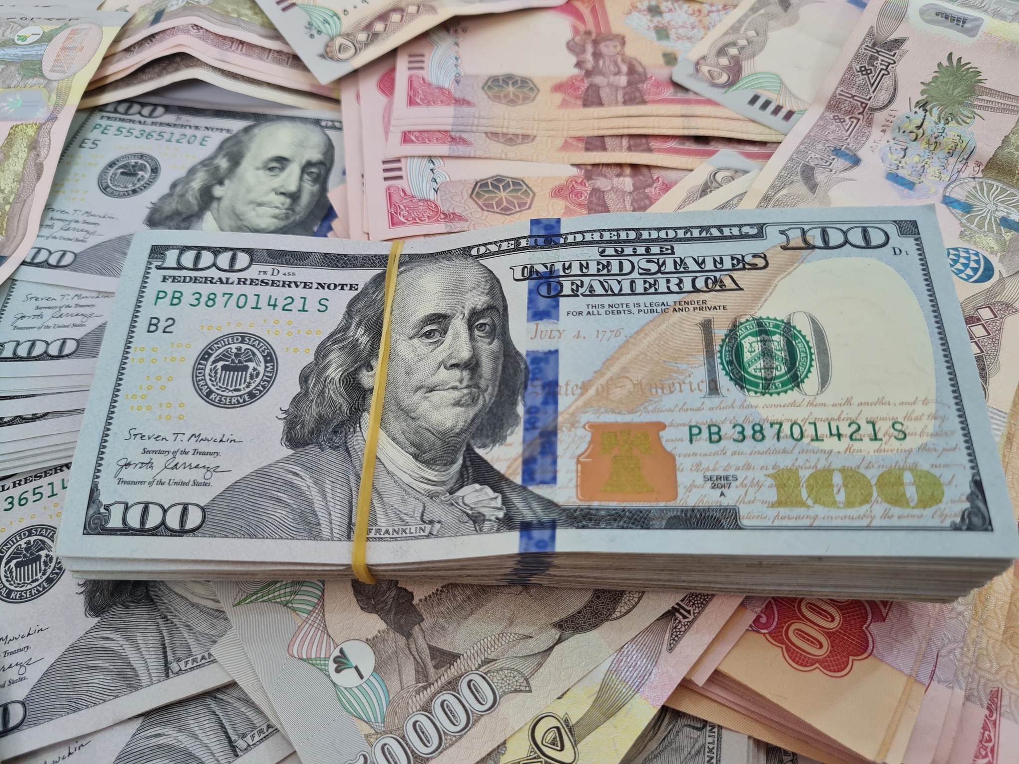 اليوم..انخفاض في أسعار صرف الدولار