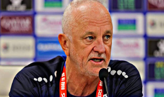 أرنولد:الطريق ما زال طويلاً أمام المنتخب العراقي