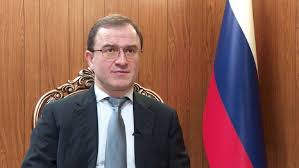 السفير الروسي:آلاف العراقيين من فصائل الحشد الشعبي يقاتلون مع الجيش الروسي