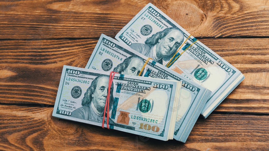 اليوم ..أسعار صرف الدولار = 142250 ديناراً