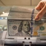 استمرار ارتفاع أسعار صرف الدولار في الأسواق