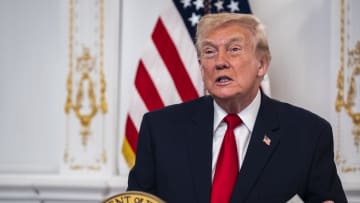 إدارة ترامب توقف جميع قرارات اللجوء لأمريكا