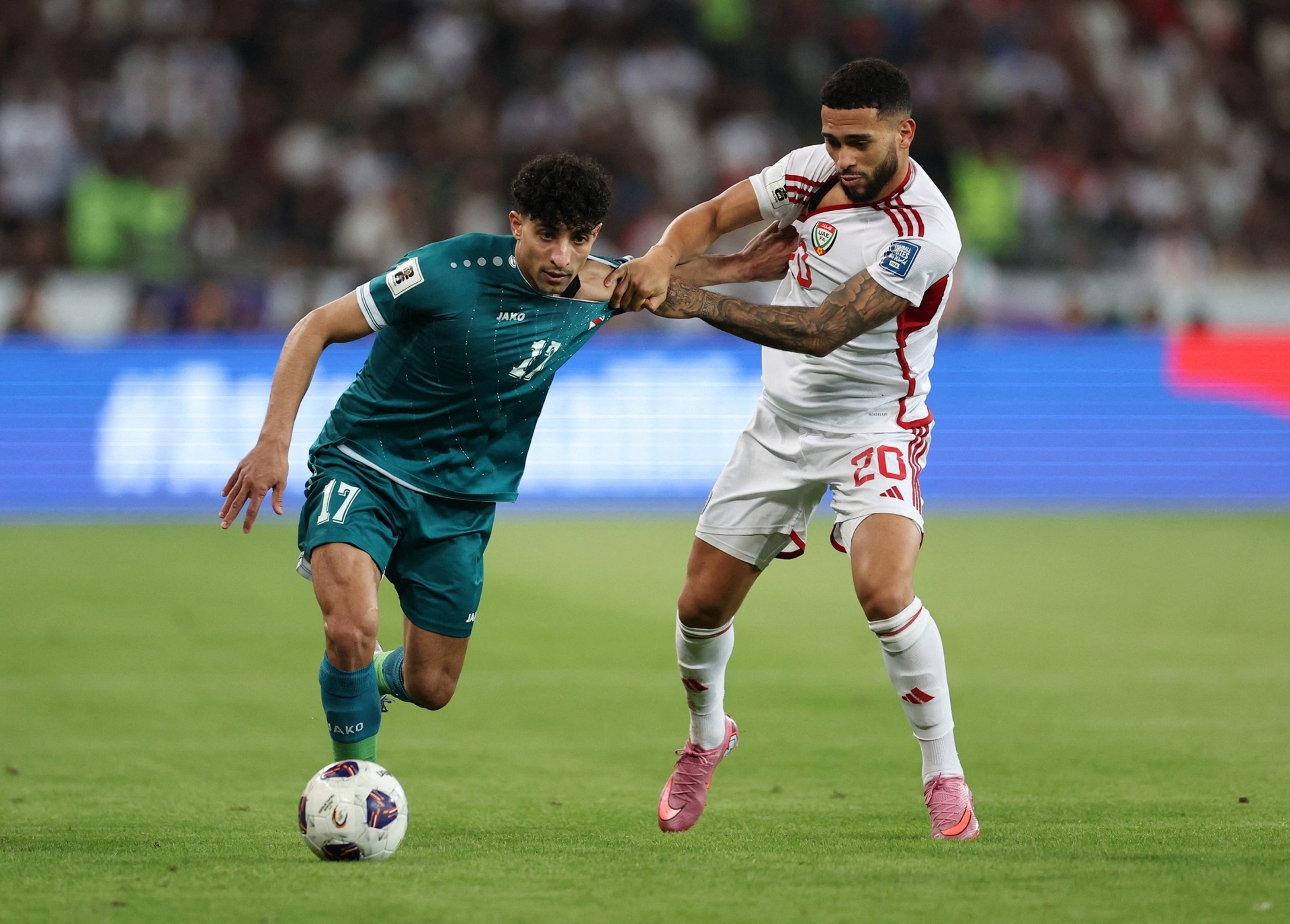 السوداني يكرم لاعبي المنتخب العراقي لتأهله إلى الملحق القاري