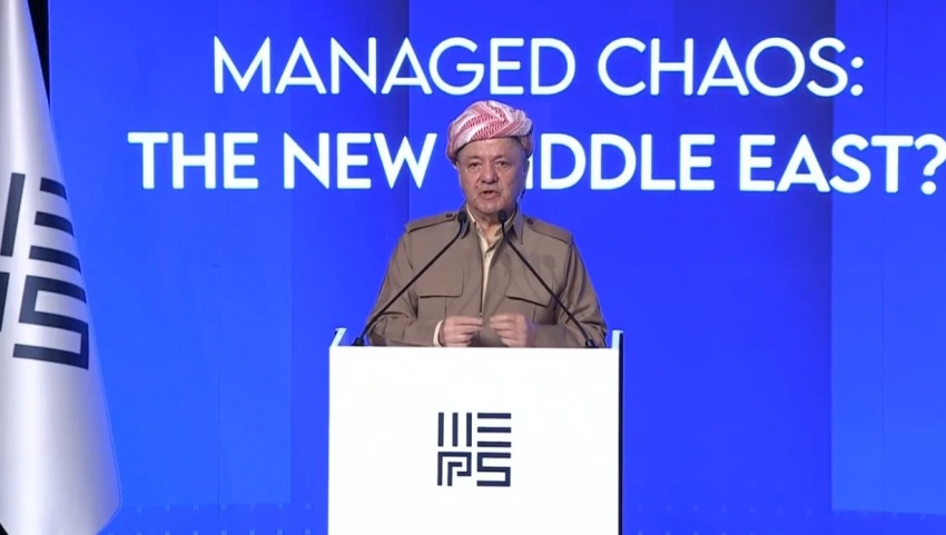 البارزاني يدعو إلى الدستور والمسار السياسي الصحيح في العراق