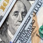 اليوم.. انخفاض طفيف في أسعار صرف الدولار