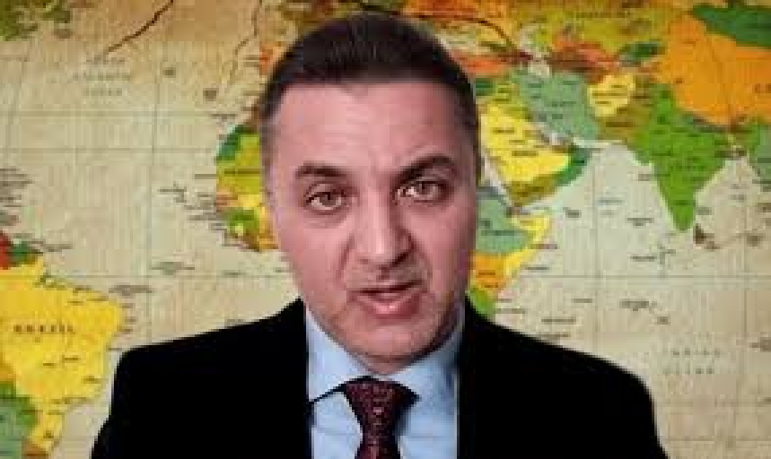 خبير اقتصادي: تحقيق سيادة العراق وتطور اقتصاده بعد الخلاص من السلاح السائب