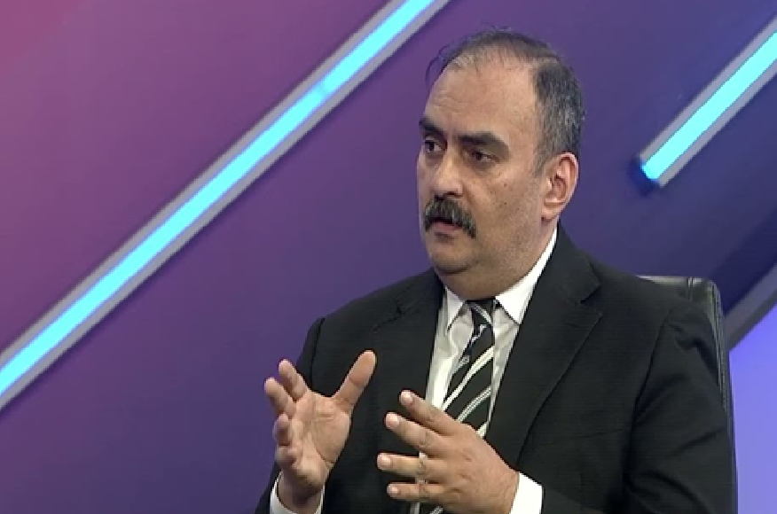 خبير اقتصادي:الإيرادات غير النفطية مهما تضخمت لن تغطي أكثر من 10% من النفقات التشغيلية