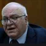 مستشار حكومي:الإيرادات النفطية كافية لسد الرواتب