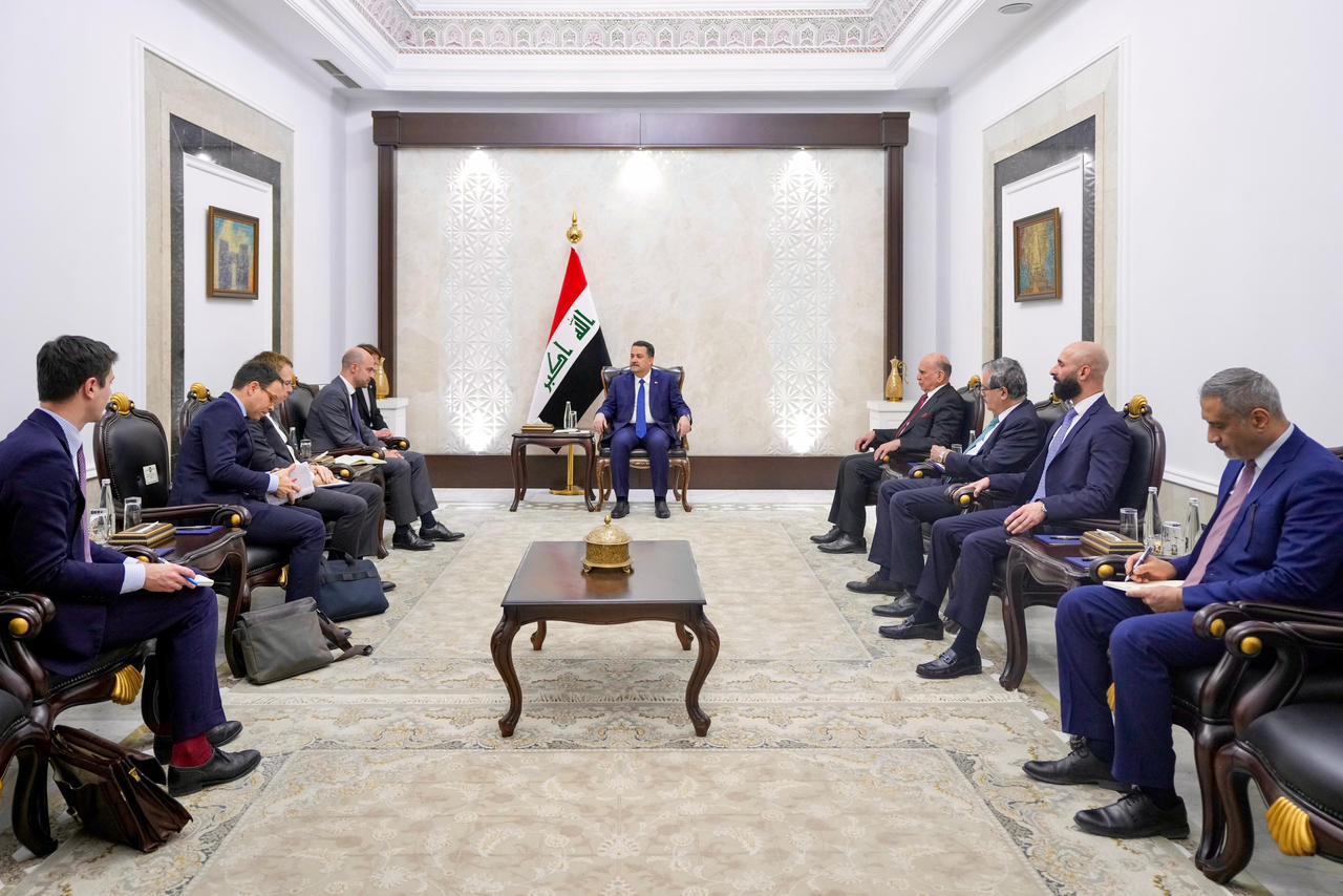 السوداني يؤكد على استمرار التعاون مع فرنسا في تطوير قدرات العراق الدفاعية