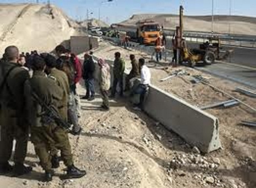 في الخليل الجيش الإسرائيلي يزيل مخيما للفلسطينيين