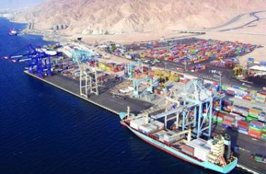 العراق يدرس استثمار ميناء العقبة ليكون المركز الرئيسي المعتمد لمستوردات العراق مادة الحبوب