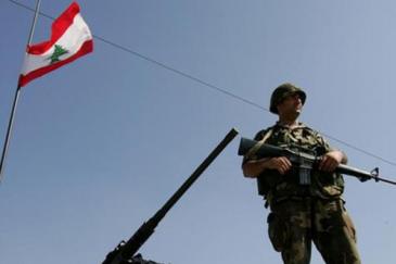 مقتل ثلاثة جنود لبنانيين على يد مسحلين مجهولين