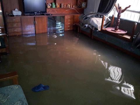 الامم المتحدة تقدم مساعدات لاكثر من 600 عائلة متضررة بسبب الفيضانات