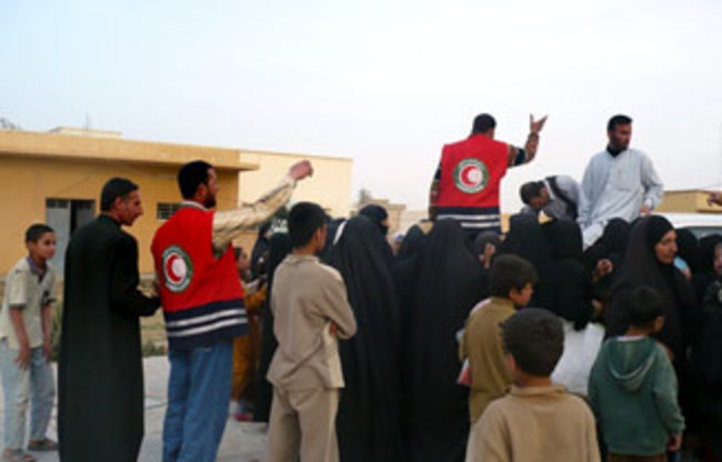 الهلال الاحمر العراقي:الجيش لم يمنعنا من ايصال المساعدات الانسانية الى الفلوجة
