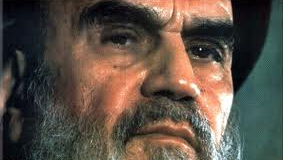 قاتل العراقيين يحتفى به..الحكيم:نعاهد الامام “الخميني”اننا سنبني العراق وفق توجيهاته!!