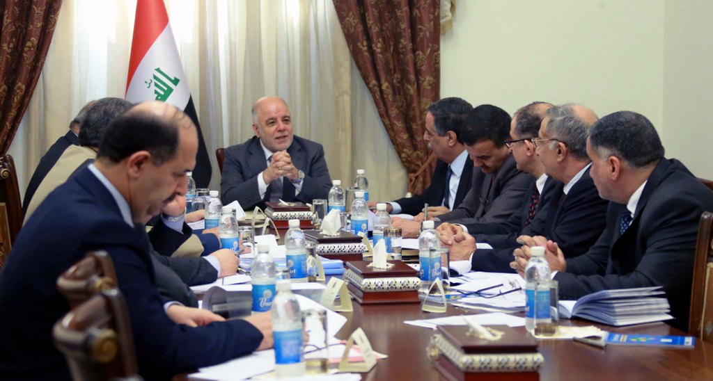 العبادي يوعز بتحسين الخدمة الكهربائية