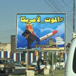 الموت لأمريكا..لوحات تغزو شواع بغداد من قبل الحشد الشعبي!