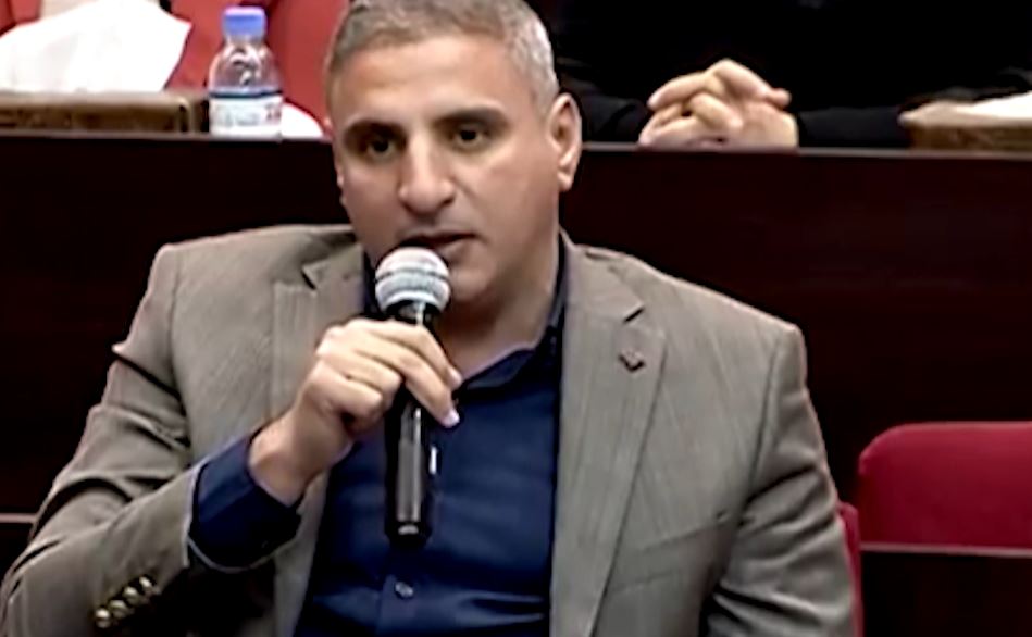 نائب يطالب بمنع ميليشيات الحشد من استهداف المواقع الأمريكية