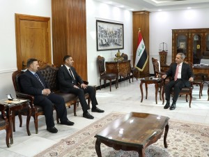 زيدان وجوحي والساعدي “يبحثون” استرجاع الأموال المنهوبة