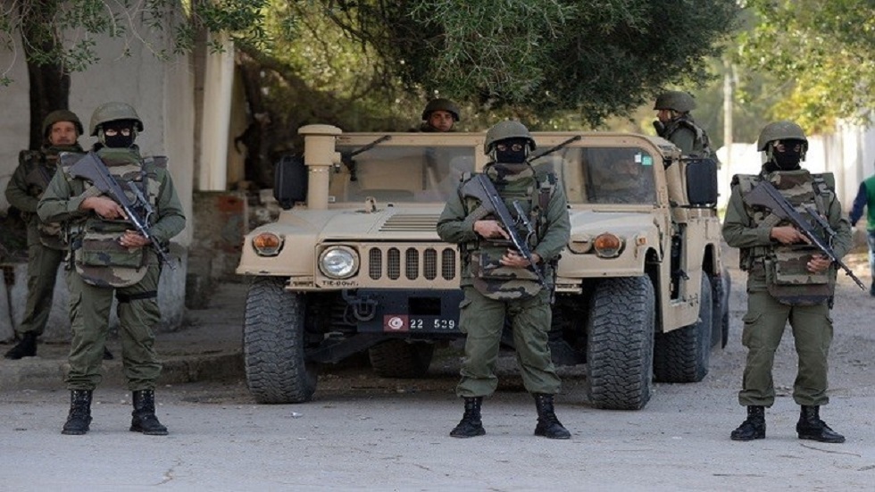 انتشار مكثف للجيش التونسي لحماية المقرات السيادية
