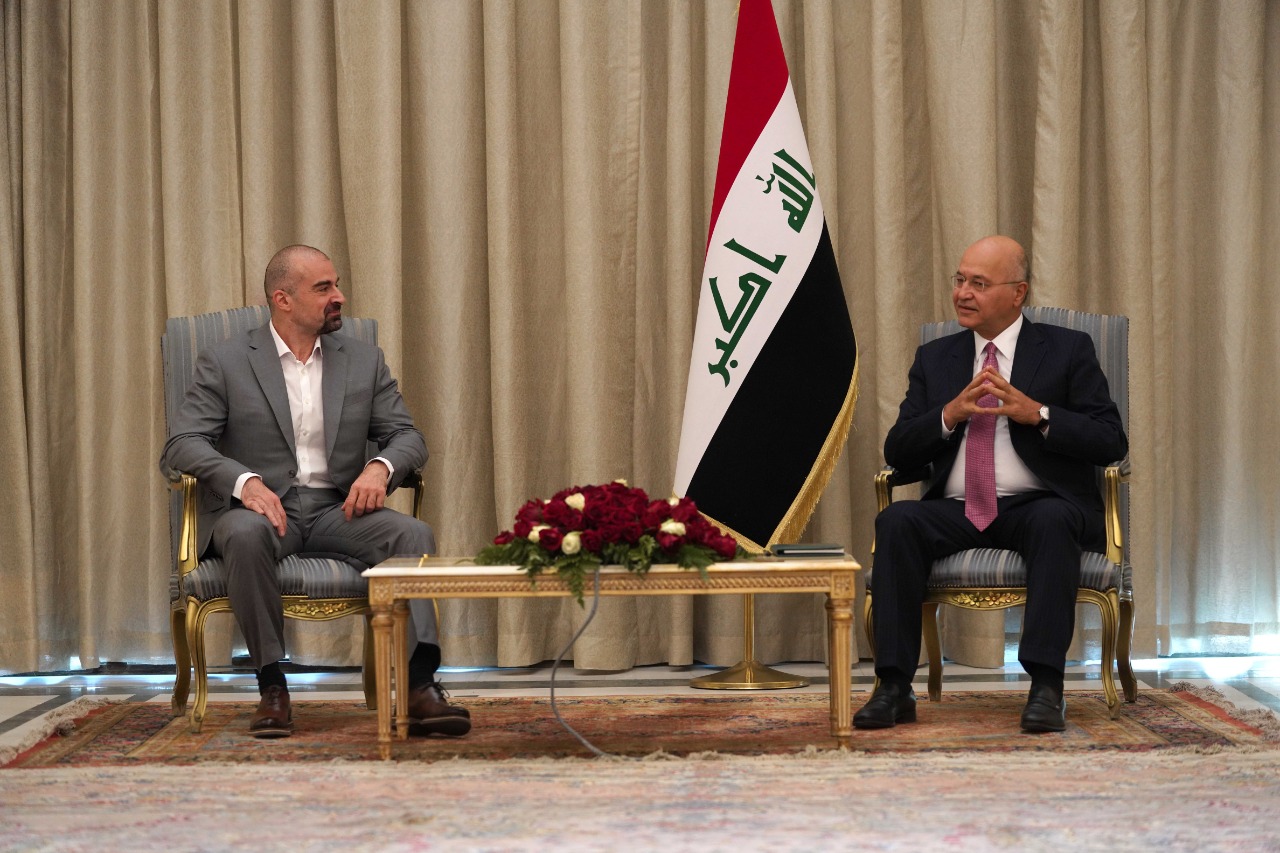 صالح يؤكد على حل “المسائل العالقة”بين بغداد والإقليم