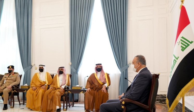 الكاظمي يؤكد على تعزيز العلاقات بين العراق والسعودية