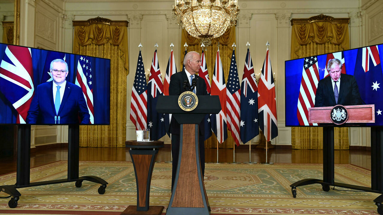 فرنسا “منزعجة” من صفقة الغواصات النووية بين أمريكا وإستراليا وبريطانيا