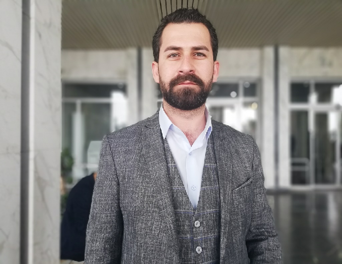 نائب كردي يسأل مسرور ..أين ذهبت الأموال المستقطعة من رواتب الموظفين؟