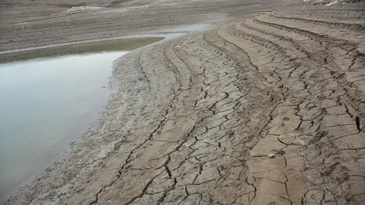 الموارد المائية:تناقص الخزين المائي بسبب إصرار إيران على قطع المياه وحكومة الكاظمي “ساكتة”!