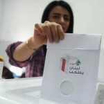 توافد الناخبين على مراكز الإقتراع في لبنان