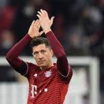ليفاندوفسكي يعلن إنتهاء عمله مع بايرن ميونخ