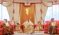 ملك البحرين يكلف ولي عهده بتشكيل الحكومة الجديدة