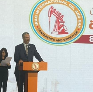 وزير النفط:لدينا خطة لاستثمار الغاز ومنع حرقه نهائيا