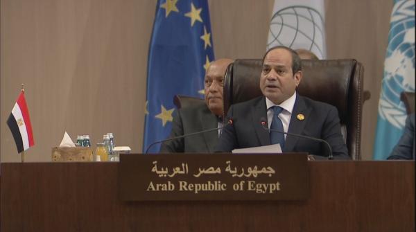السيسي:مصر ترفض التدخلات الخارجية في شؤون العراق الداخلية وتساند حماية سيادته