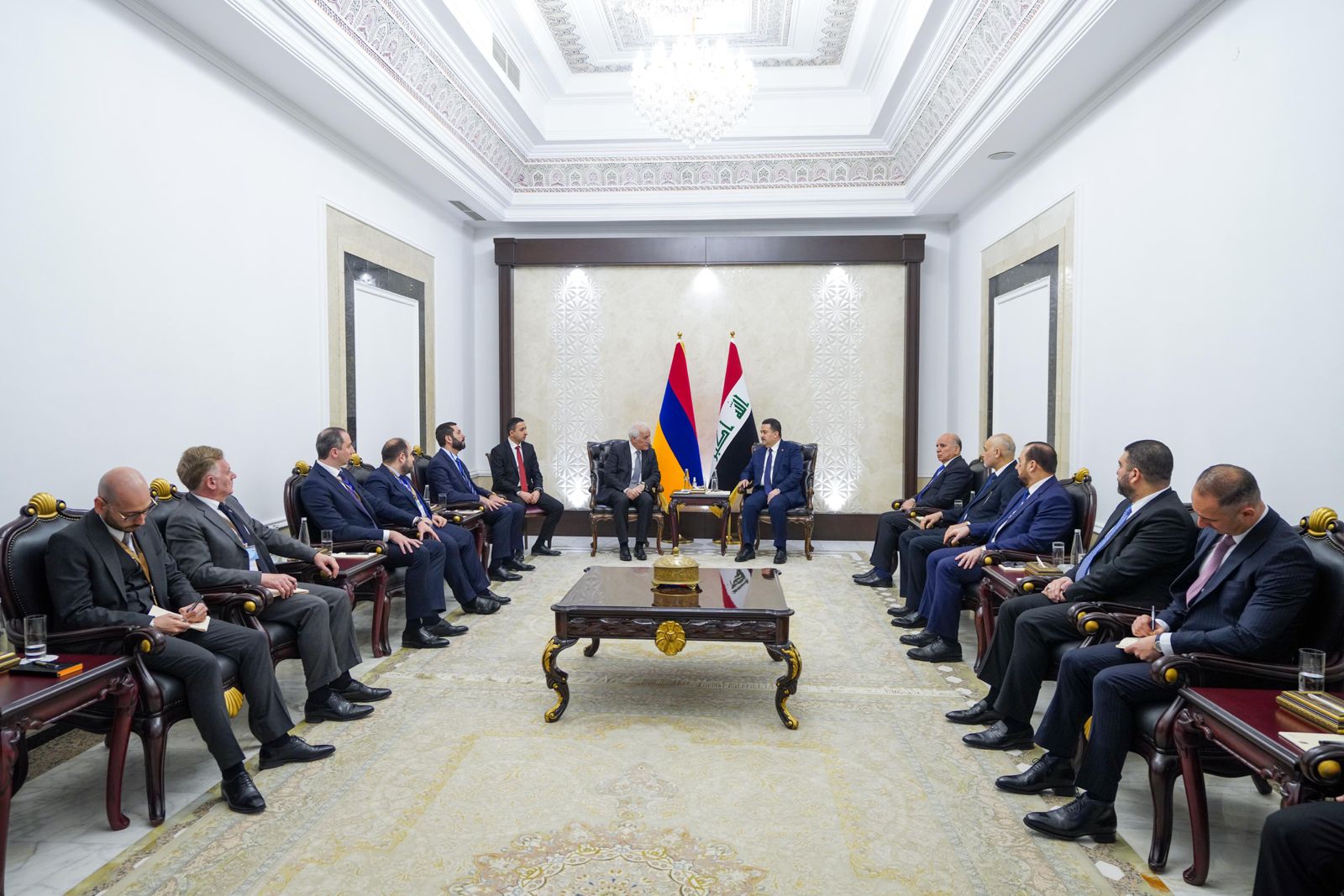 العراق وأرمينيا يؤكدان على التعاون بين البلدين في كافة المجالات