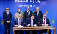 العراق يوقع عقداً مع شركتين صينيتين لتطوير حقل المنصورية الغازي
