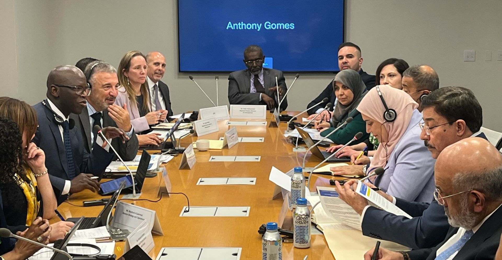 وزارة المالية:الاجتماع مع البنك وصندوق النقد الدوليين لتحسين أداء القطاع المالي في العراق ومشاركة التحديثات بين الجانبين