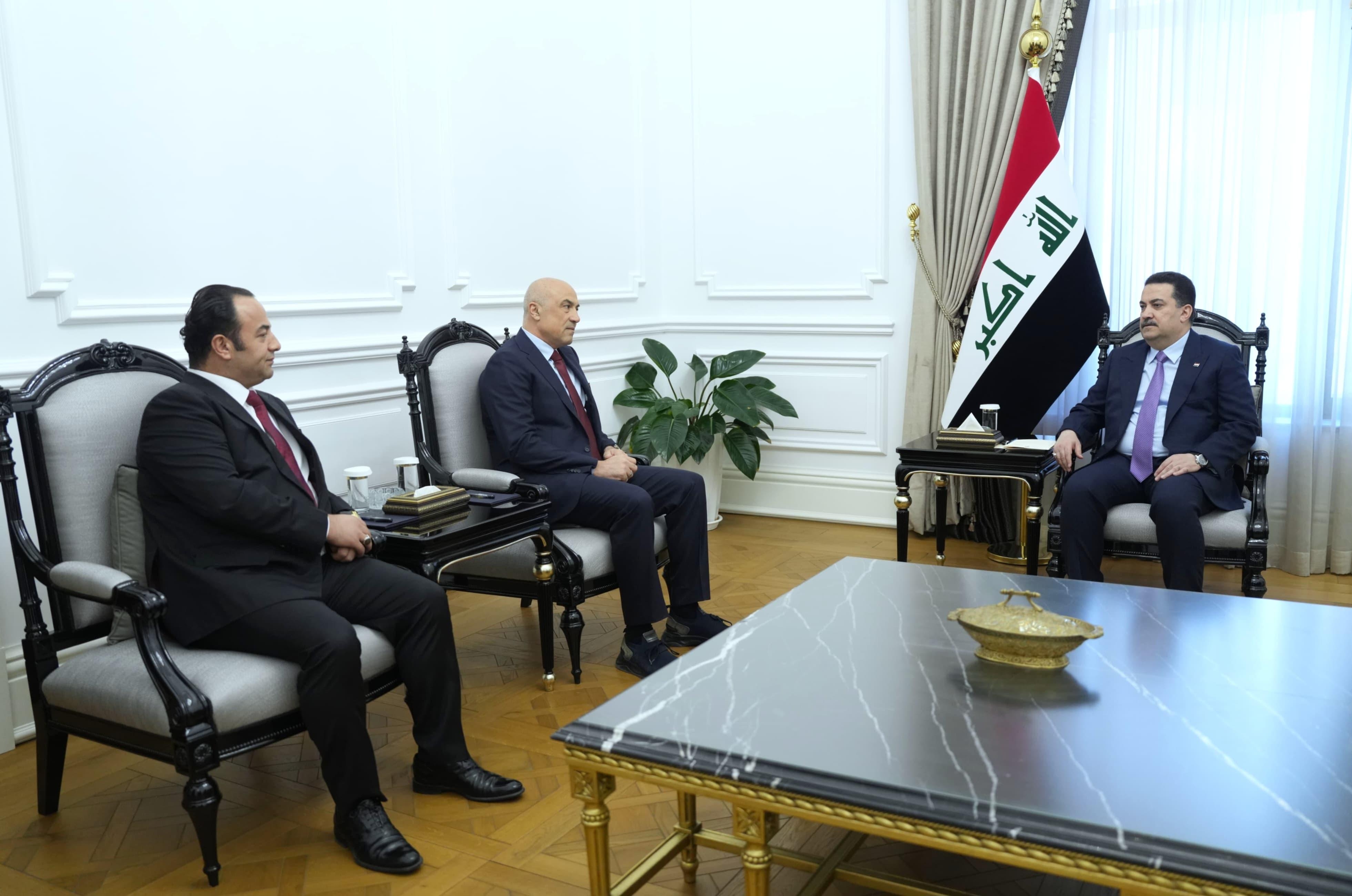 السوداني يؤكد على تطوير العمل السياحي في البلاد