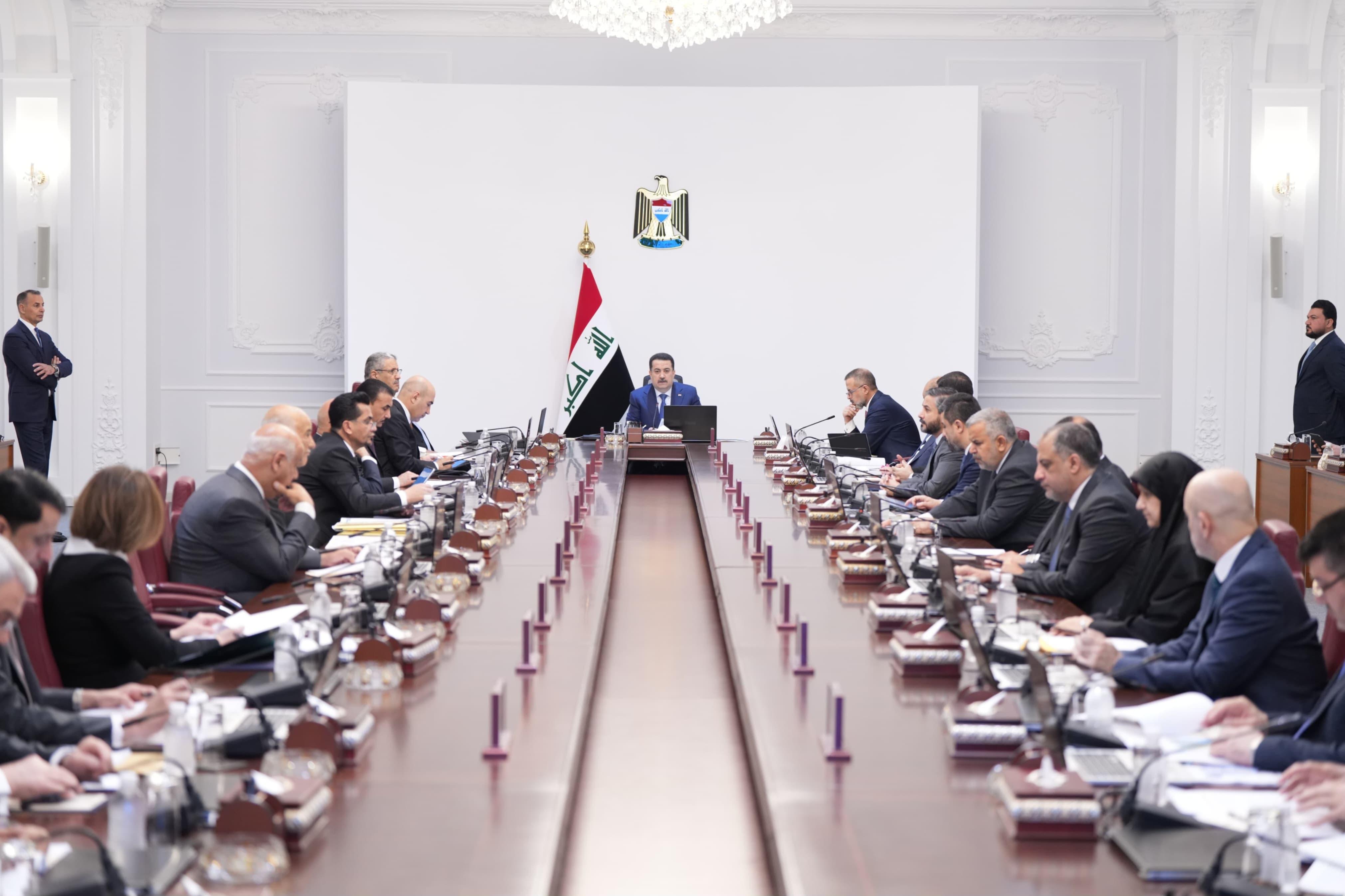 السوداني يتبرع بخيرات العراق “بأسم الشعب” والشعب لم يخوّله بذلك